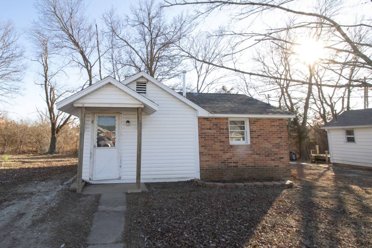 Apartment for rent at 1 Ferdinand Dr, Fulton, MO 65251