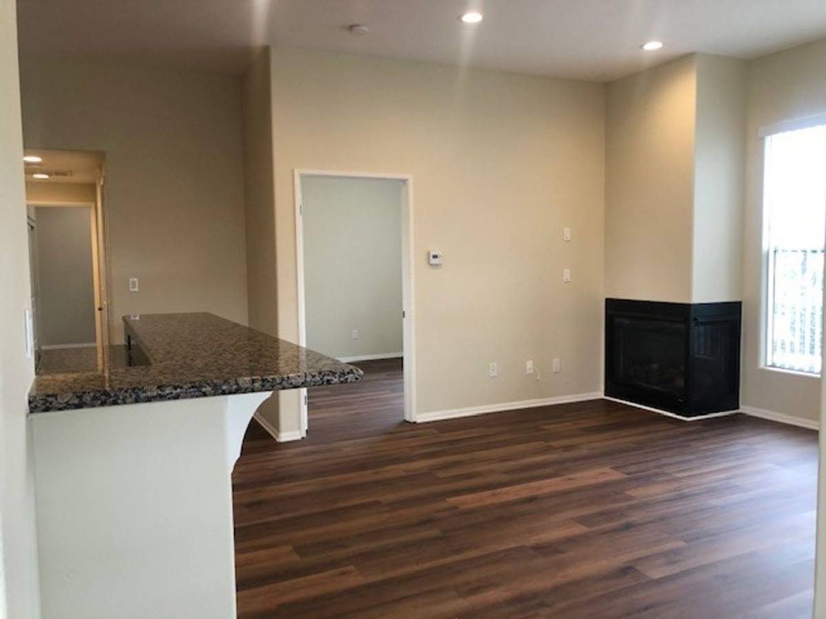 Apartment for rent at 2991 Loma Vista Rd, Ventura, CA 93003
