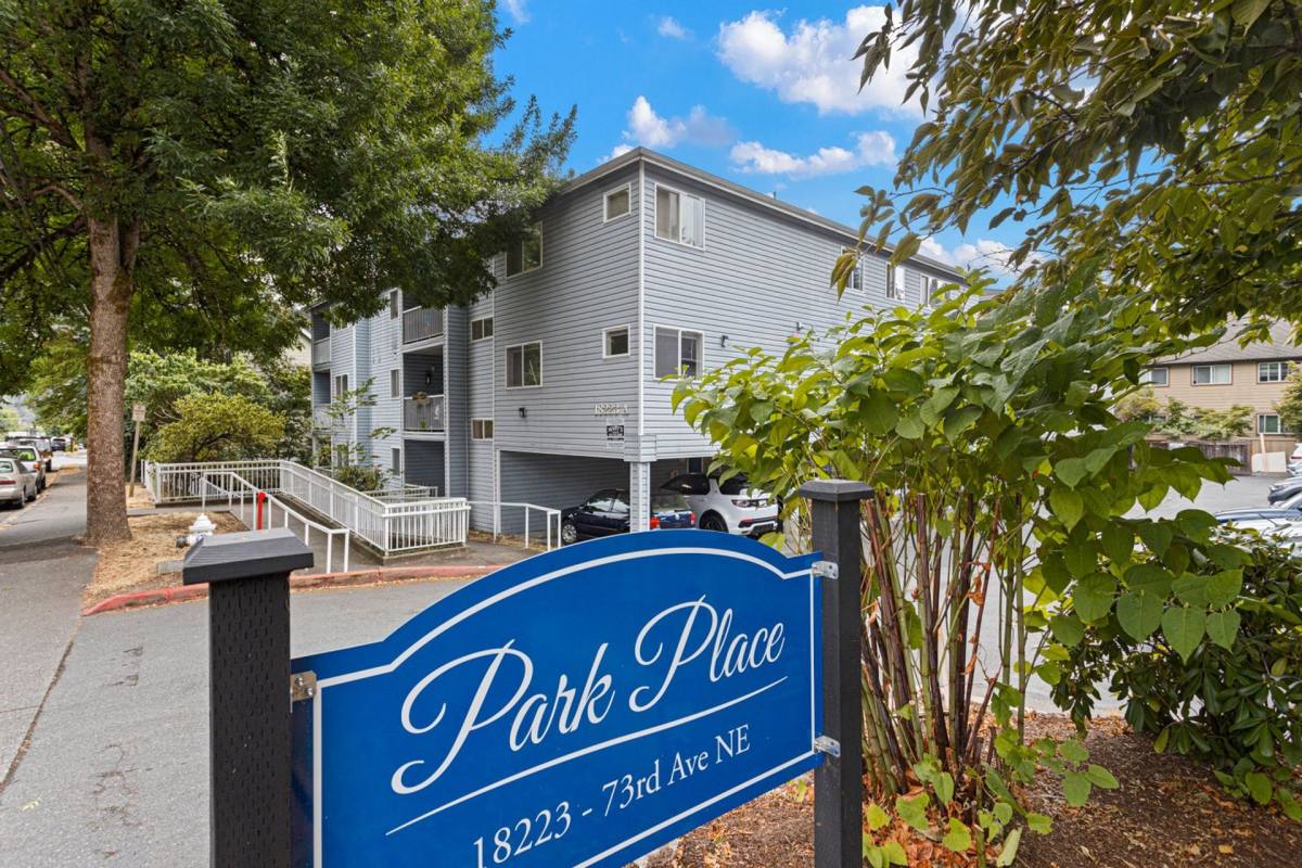 Apartment for rent at 18223 - 73rd Ave NE, Kenmore, WA 98028