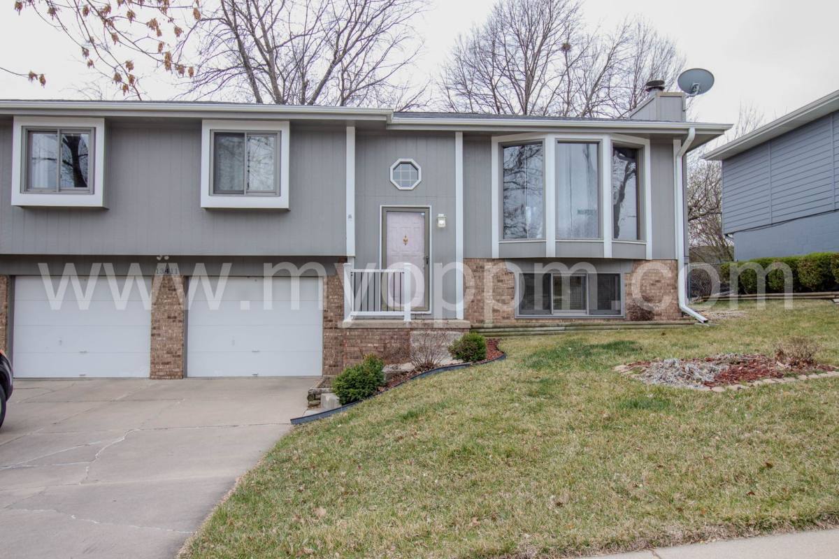 House for rent at 13411 Margo St, Omaha, NE 68138