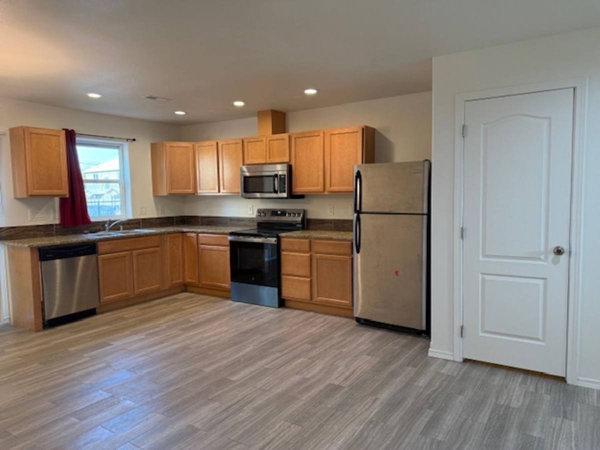Apartment for rent at 1340 Shaker Place, Moses Lake, WA 98837