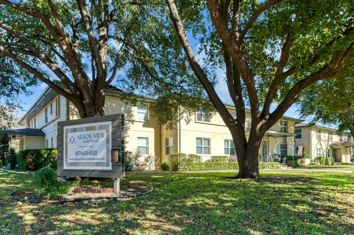 Apartment for rent at 4738 El Campo Ave, Fort Worth, TX 76107