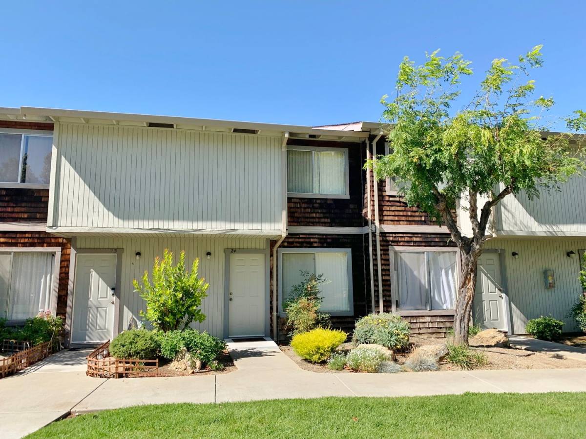 Apartment for rent at 450 Tres Pinos Rd, Hollister, CA 95023