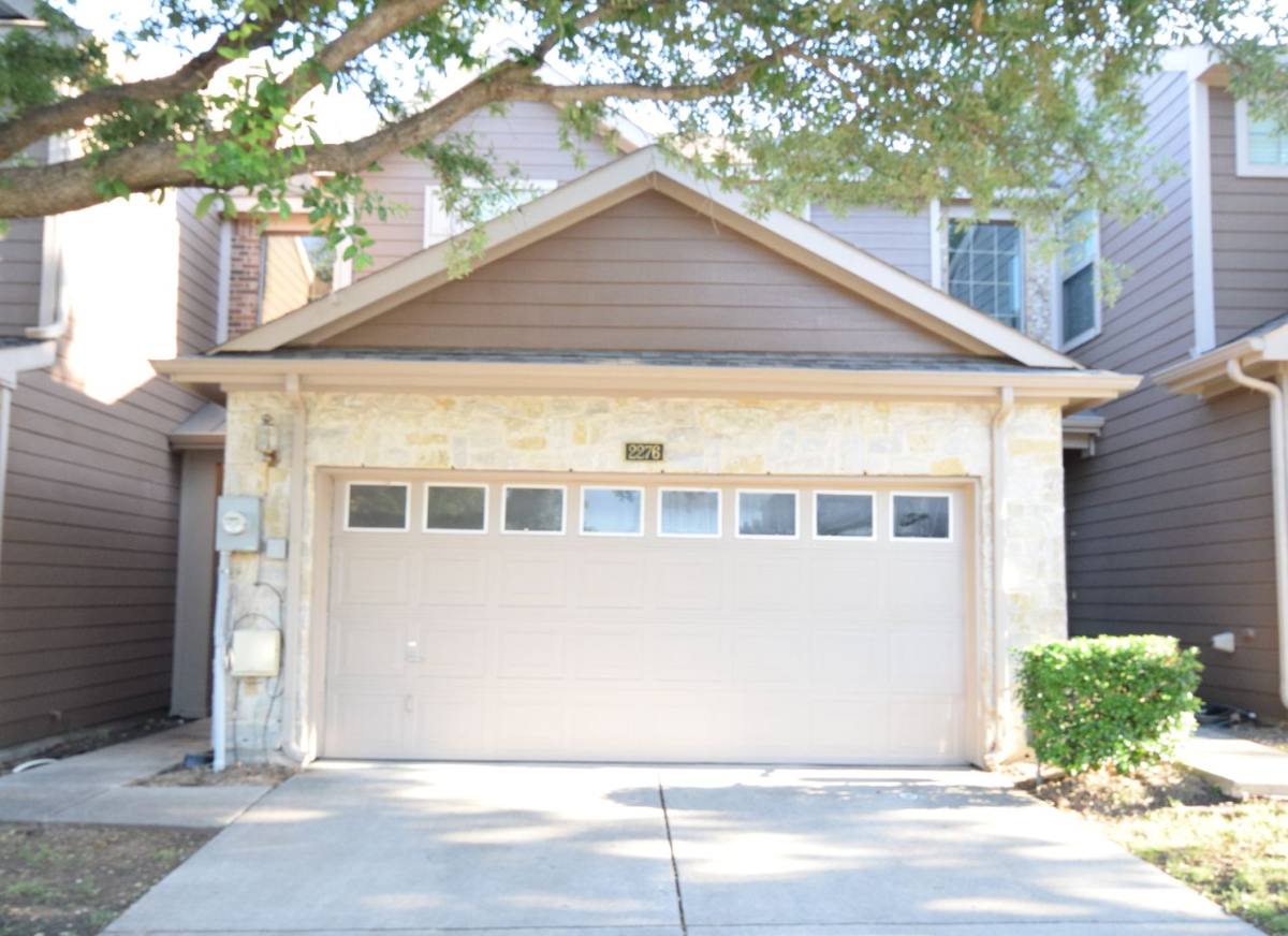 Townhouse for rent at 2276 Fletcher Trail, Plano, TX 75025