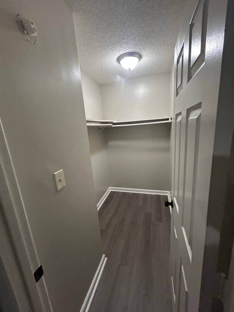 Apartment for rent at 21 W Colonial Dr, Thomasville, NC 27360