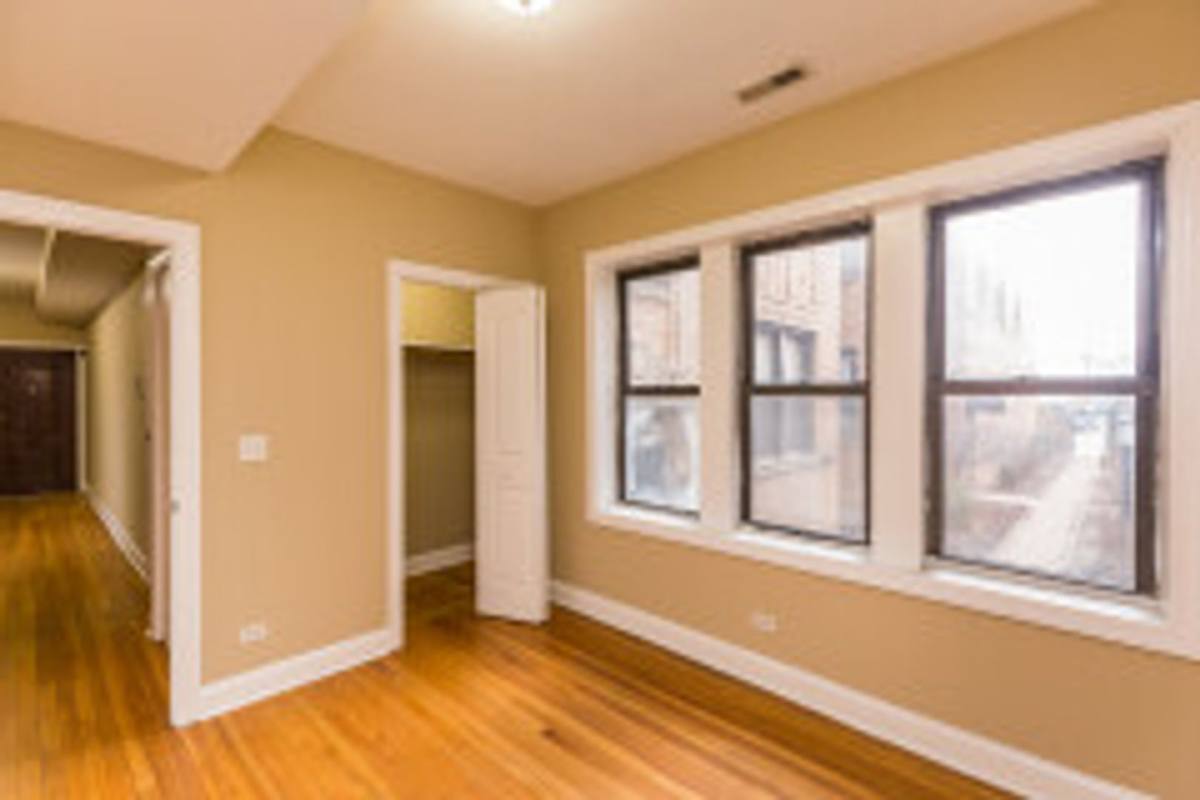 Apartment for rent at 3731 N Kimball Ave, Chicago, IL 60618