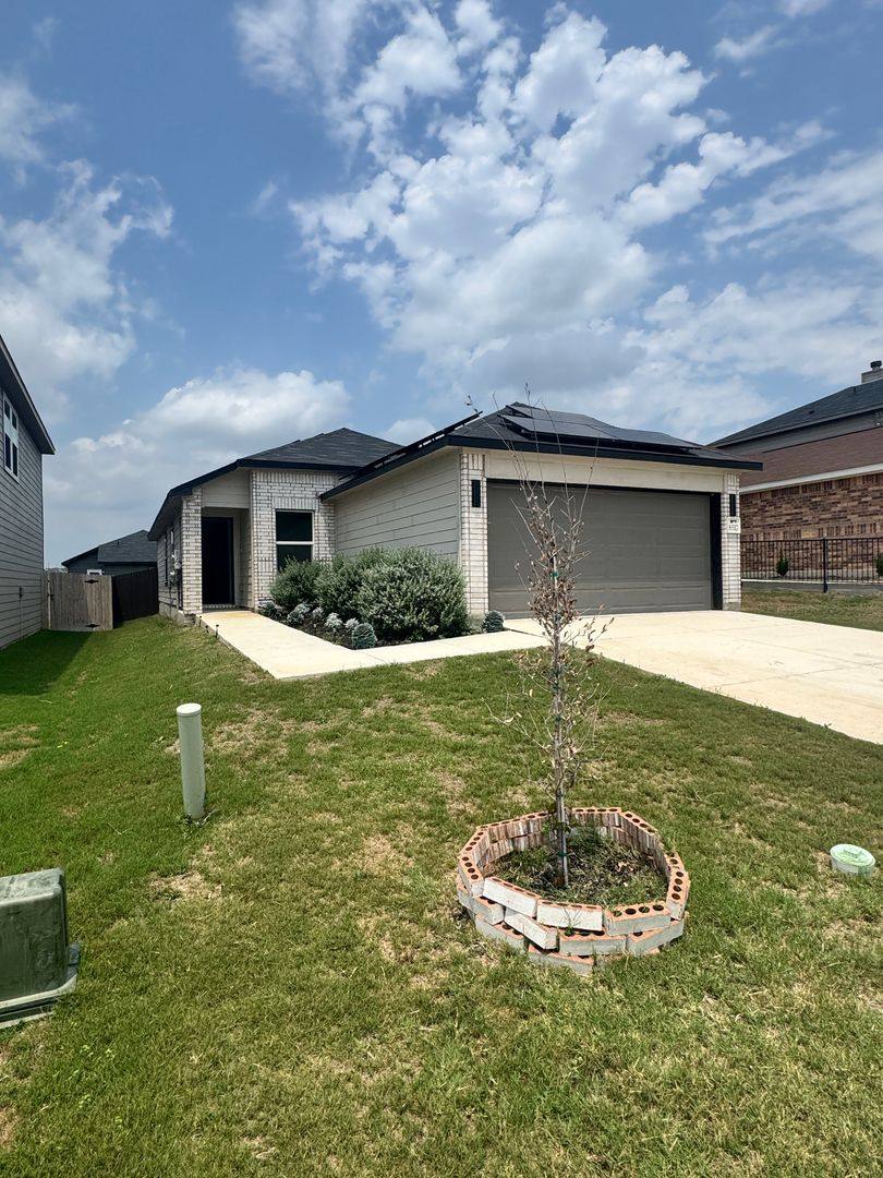 House for rent at 8517 Barefoot Lane, Converse, TX 78109