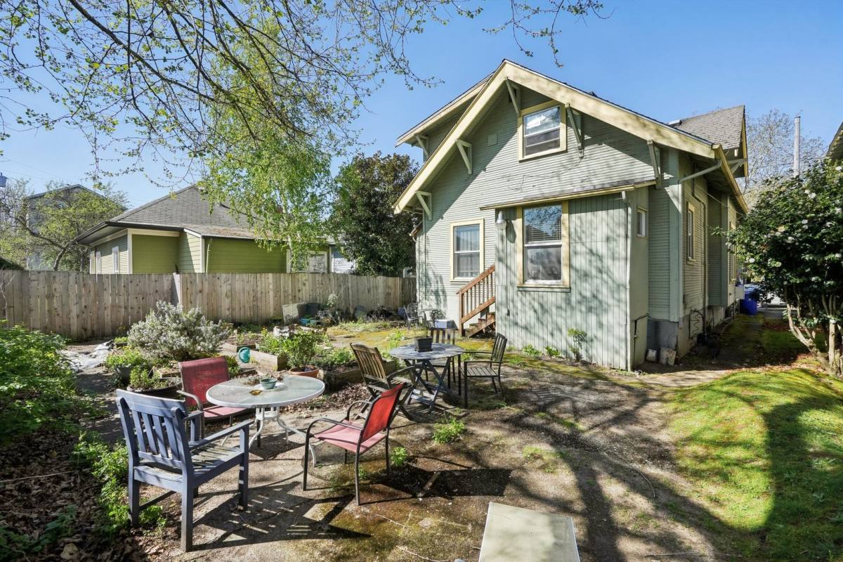 Apartment for rent at 4016-4024 NE 6th Ave, Portland, OR 97212