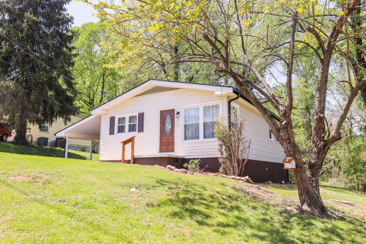 House for rent at 617 Range St, Elizabethton, TN 37643
