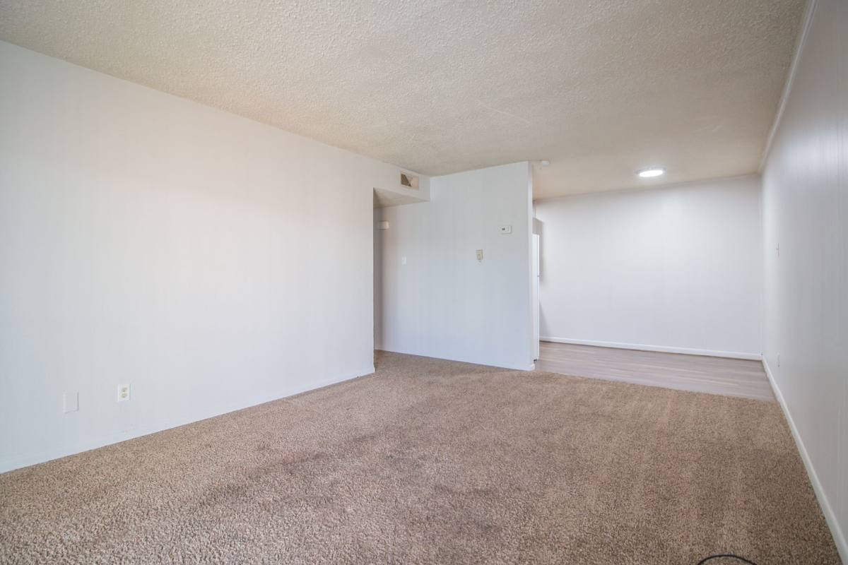 Apartment for rent at 2500 W 26th St, Plainview, TX 79072