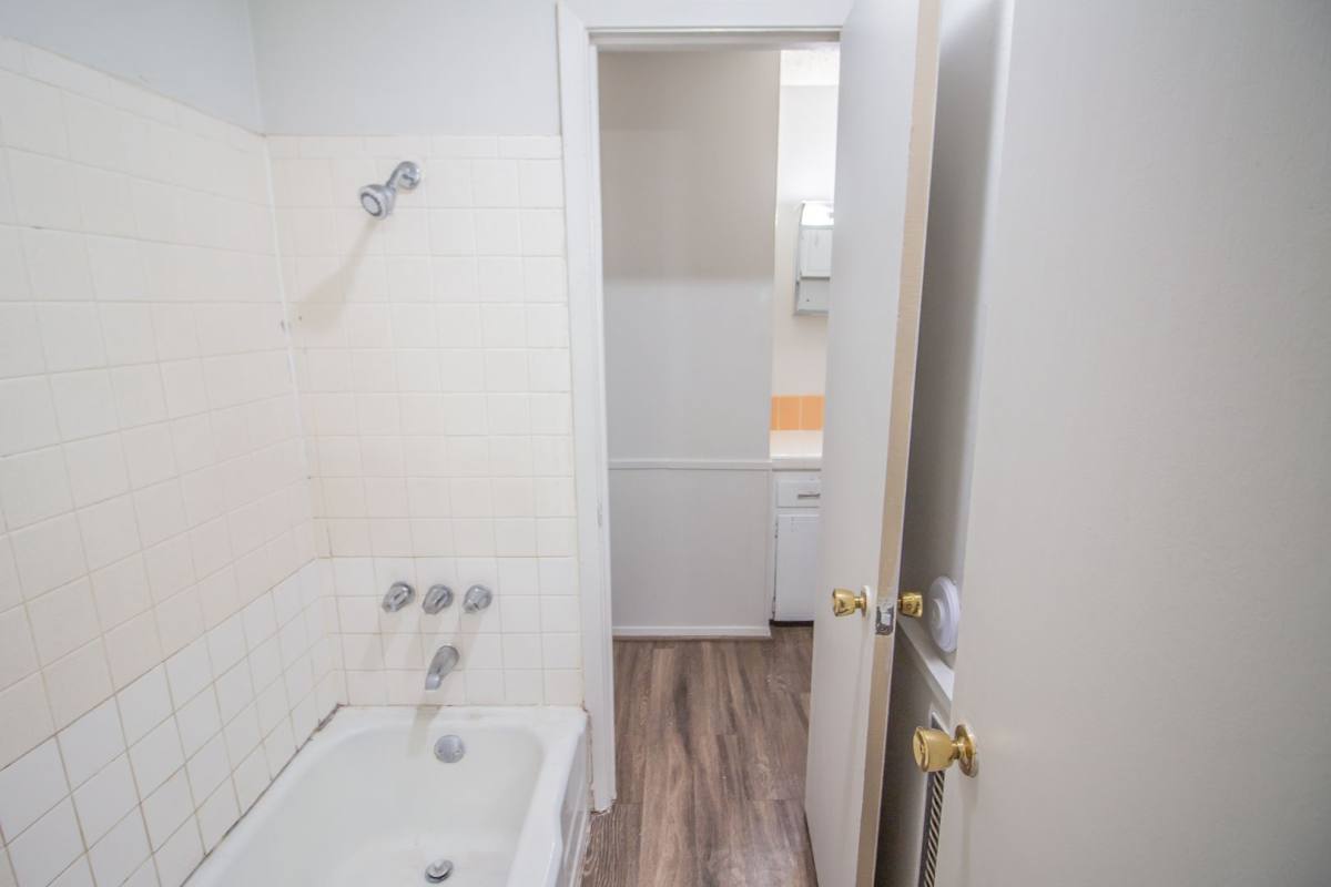 Apartment for rent at 2500 W 26th St, Plainview, TX 79072