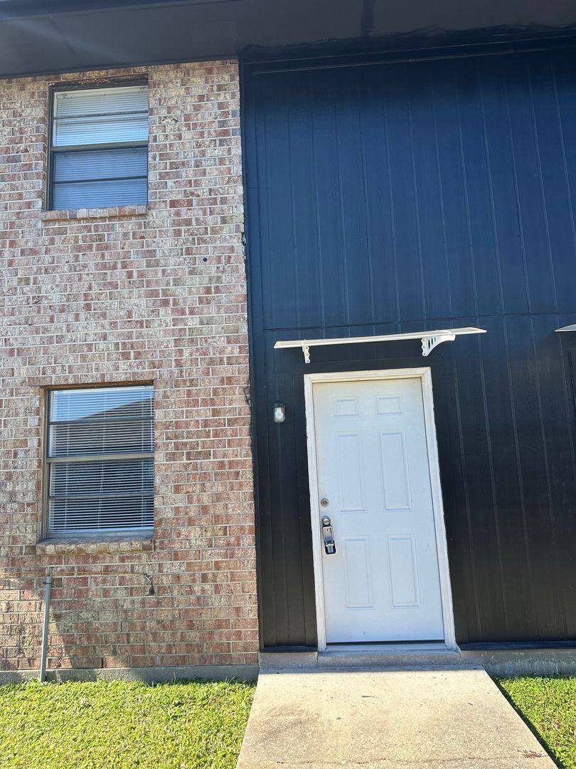 Apartment for rent at 1017 Talbot Ave, Thibodaux, LA 70301