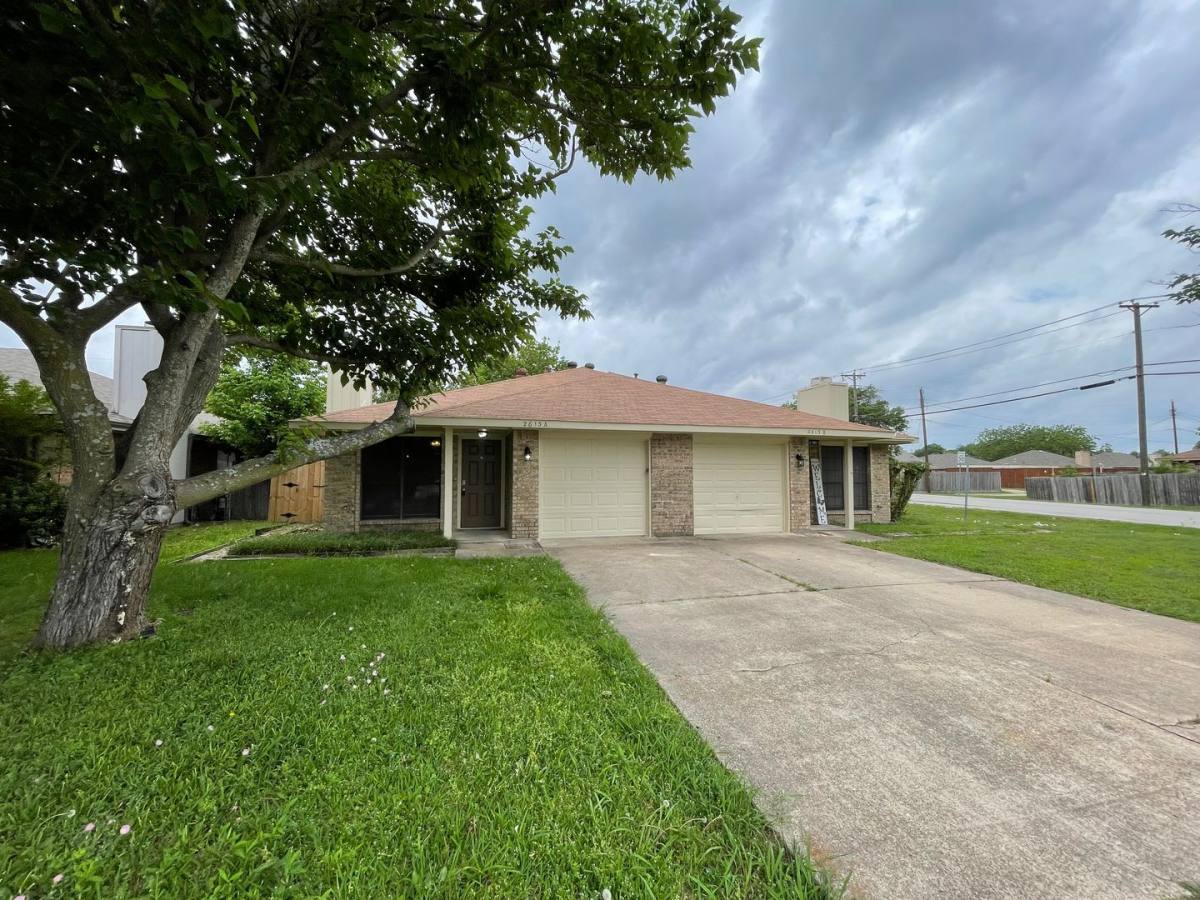 House for rent at 2613 Stanford St, Rowlett, TX 75088