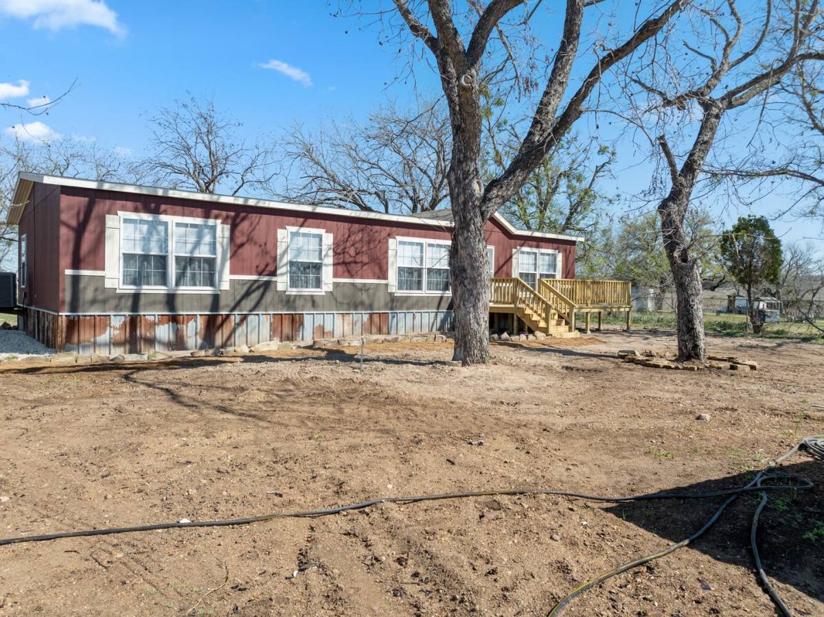 House for rent at 16712 N Highway 281, Lampasas, TX 76550