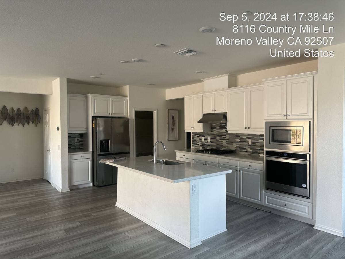 House for rent at 8116 Country Mile Lane, Riverside, CA 92507