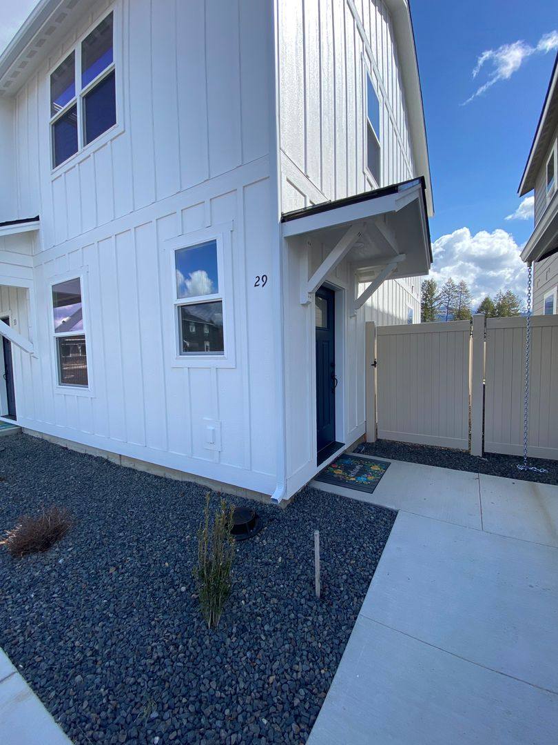 Townhouse for rent at 29 Potlatch Loop, Priest River, ID 83856