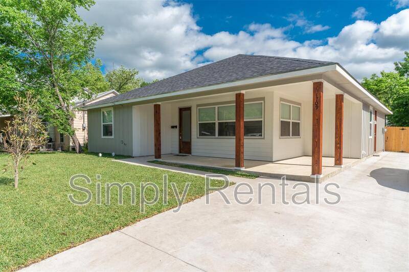 Apartment for rent at 1711 Sycamore St, Commerce, TX 75428