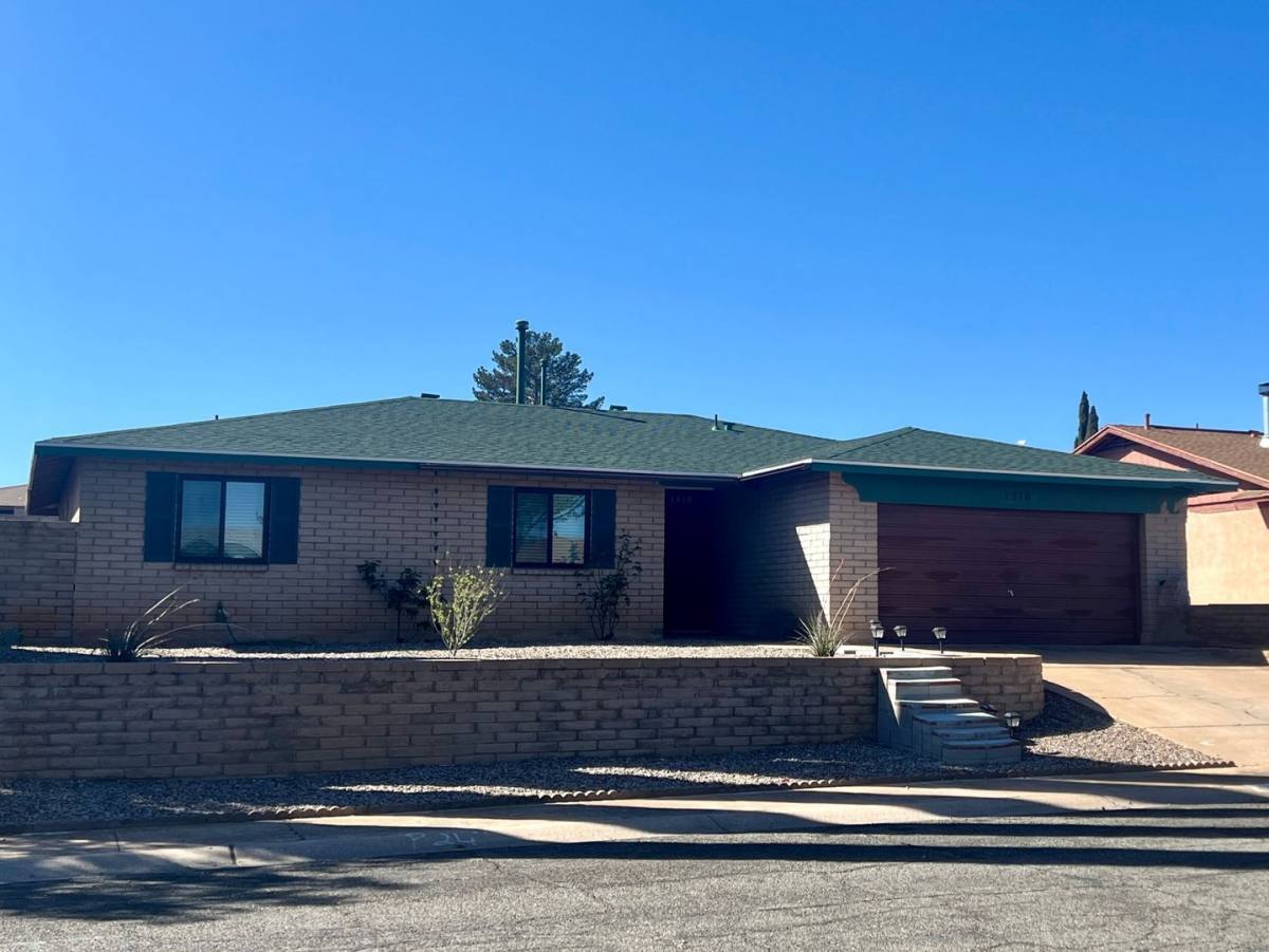 House for rent at 1310 E Buckhorn Dr, Sierra Vista, AZ 85635