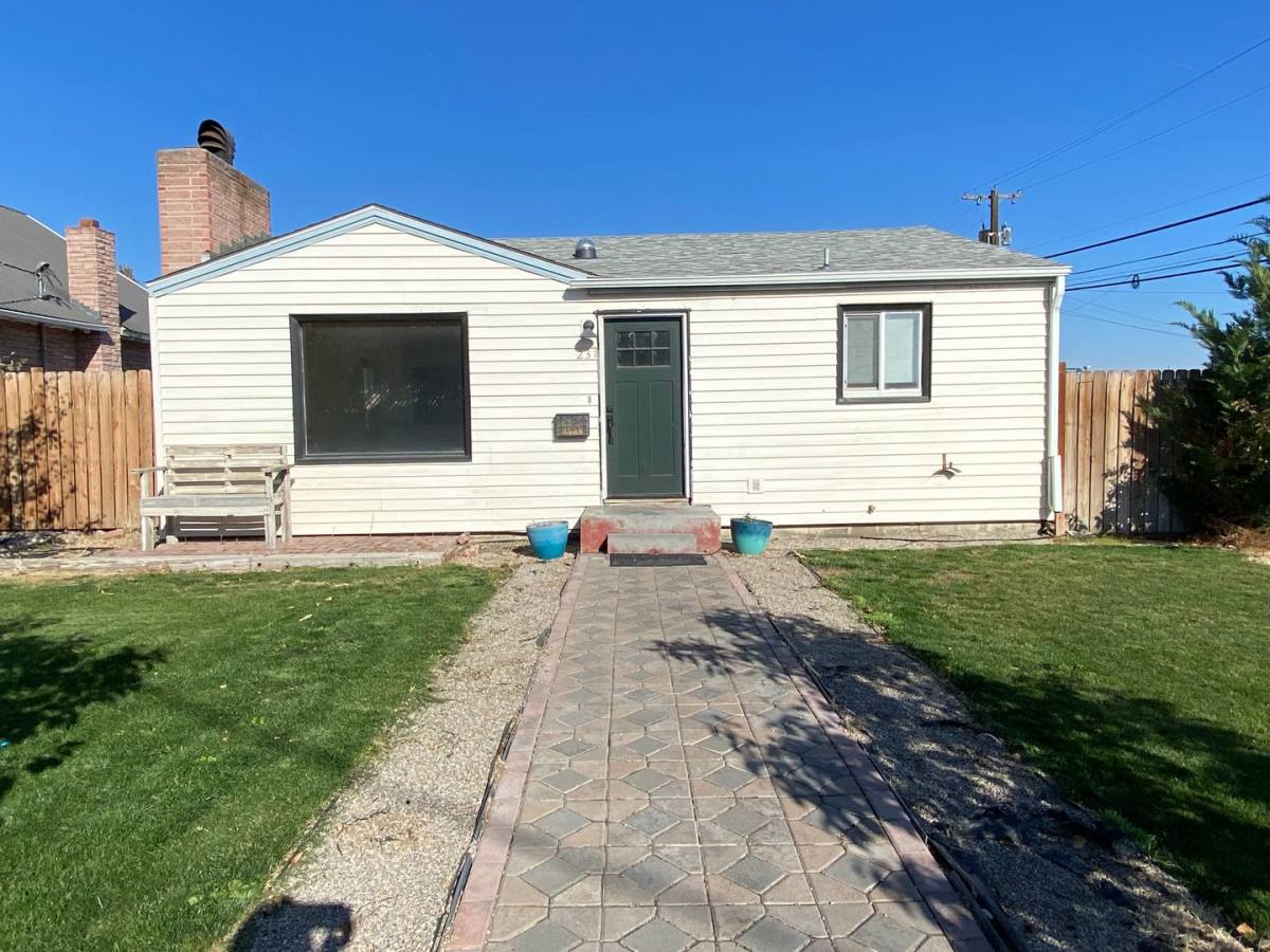 House for rent at 231 11th Ave SW, Ephrata, WA 98823