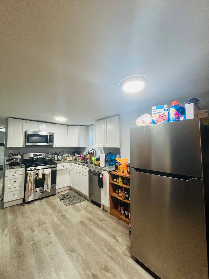 Apartment for rent at 318 State St, Albany, NY 12210