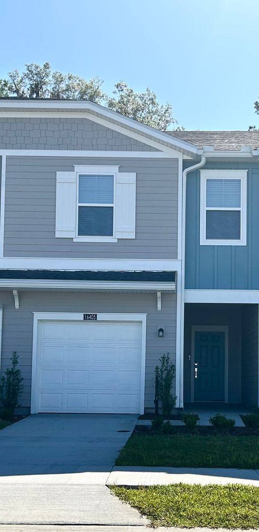 Townhouse for rent at 16405 NW 144th St, Alachua, FL 32615