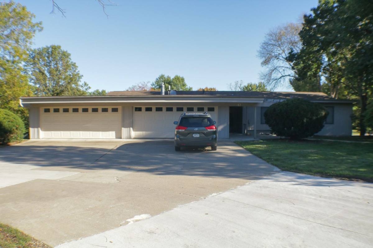 Apartment for rent at 12 Green Mountain Dr, Iowa City, IA 52245