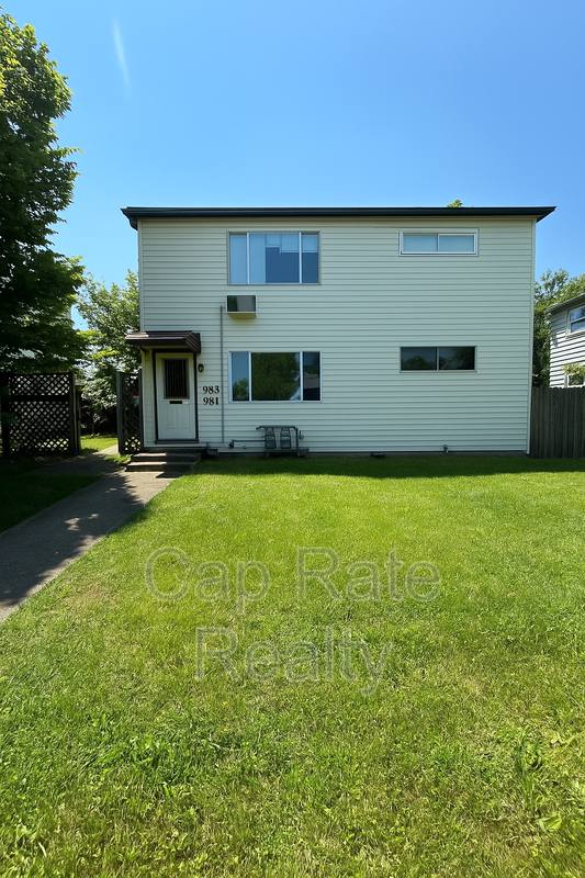 Apartment for rent at 981-983 E 13th Ave, Columbus, OH 43211