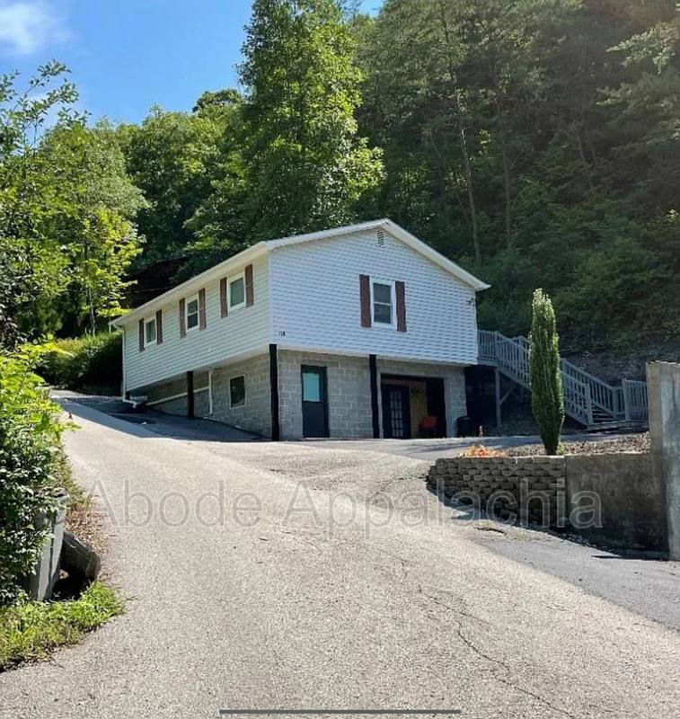 Apartment for rent at 126 Melvina Dr #1, Pikeville, KY 41501