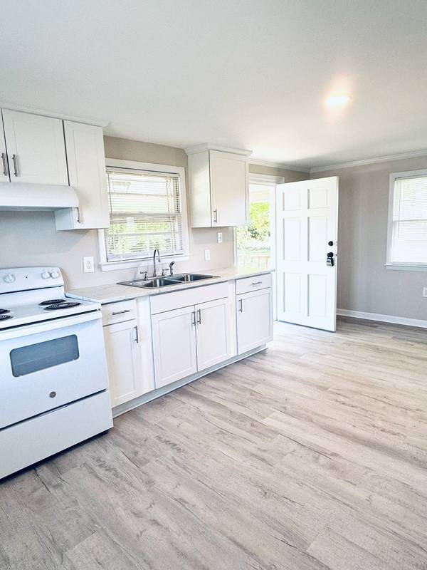 House for rent at 126 S Brightleaf Blvd, Smithfield, NC 27577
