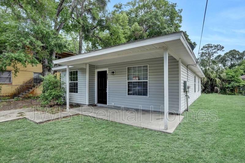 House for rent at 1518 27th St W, Jacksonville, FL 32209