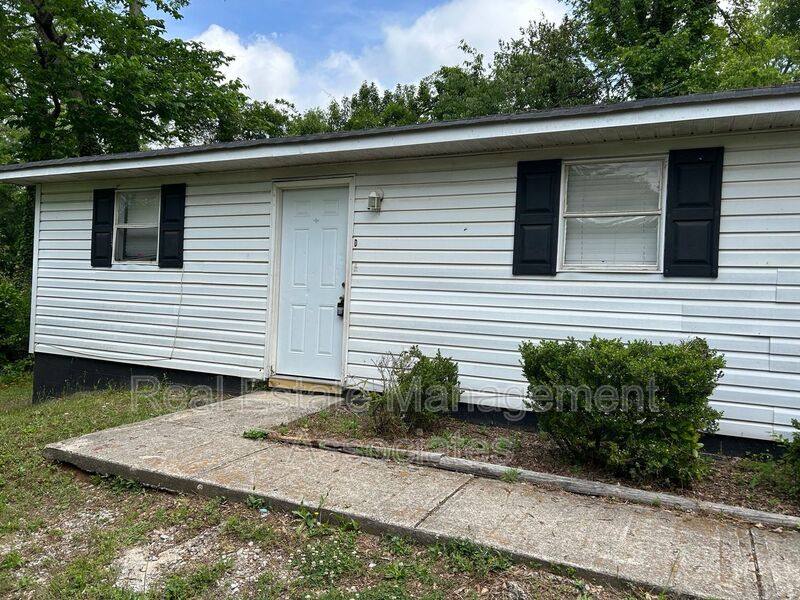 Apartment for rent at 413 N Hill St #D, Griffin, GA 30223