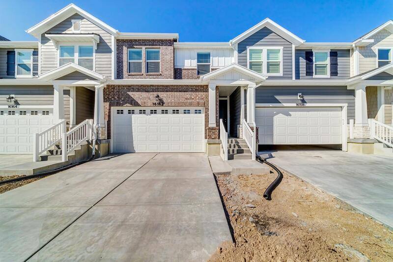 Townhouse for rent at 16168 S Truss Blvd #MASTER Room, Riverton, UT 84065