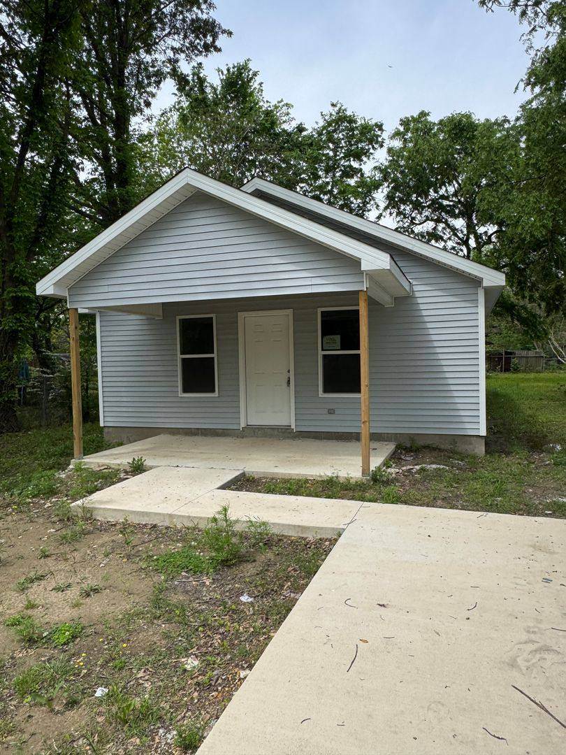 House for rent at 629 Edgerton Ave, Trumann, AR 72472