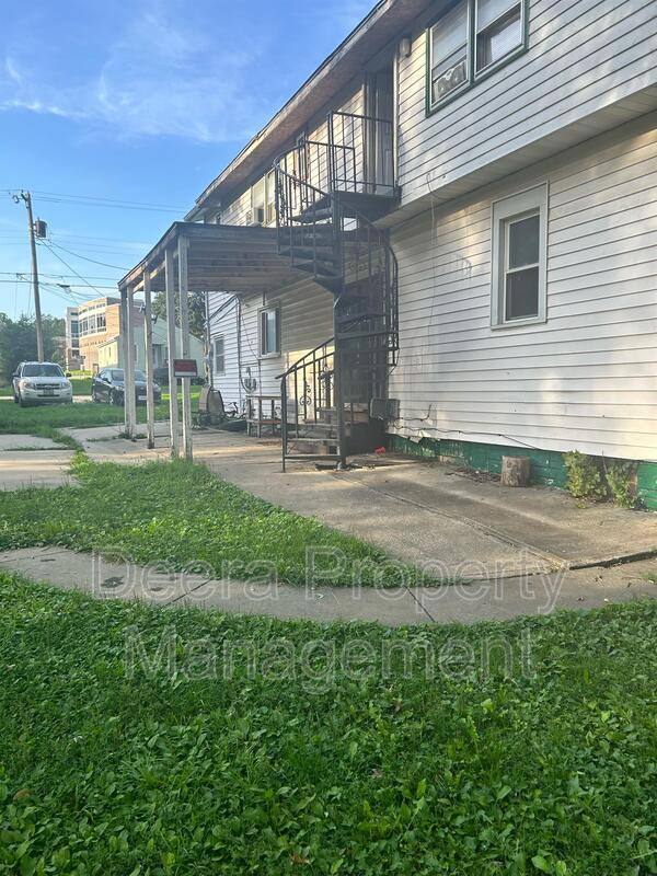 Apartment for rent at 2509 Angelique St #B, Saint Joseph, MO 64501
