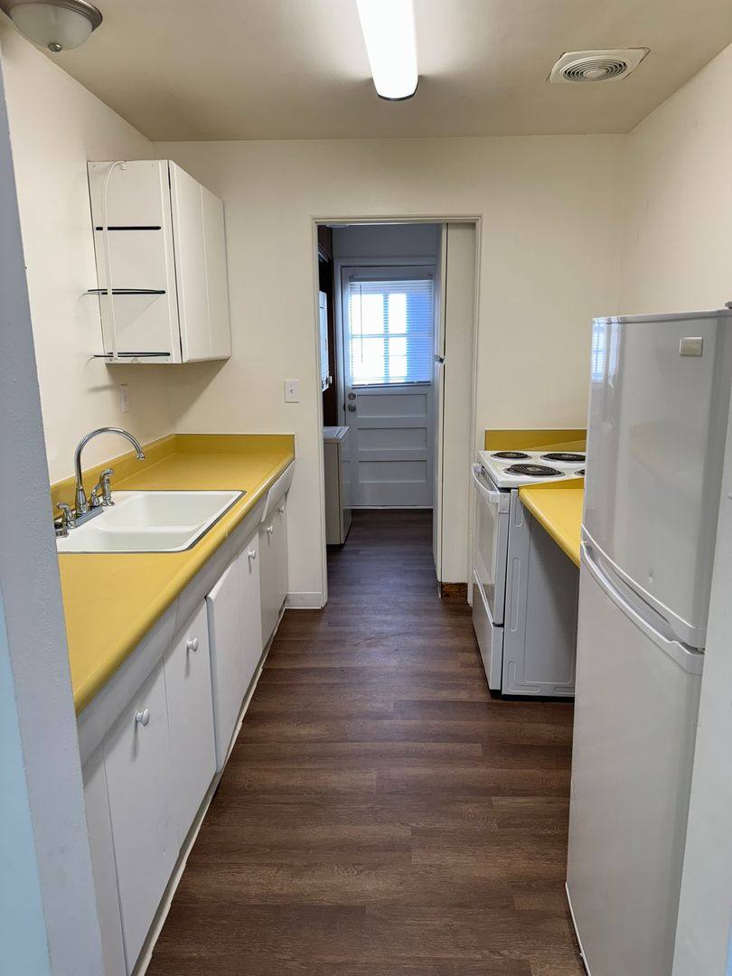 Apartment for rent at 1529 Hot Springs Ave, Cheyenne, WY 82001