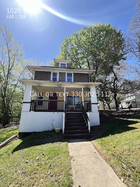 House for rent at 1020 5th St, Akron, OH 44306