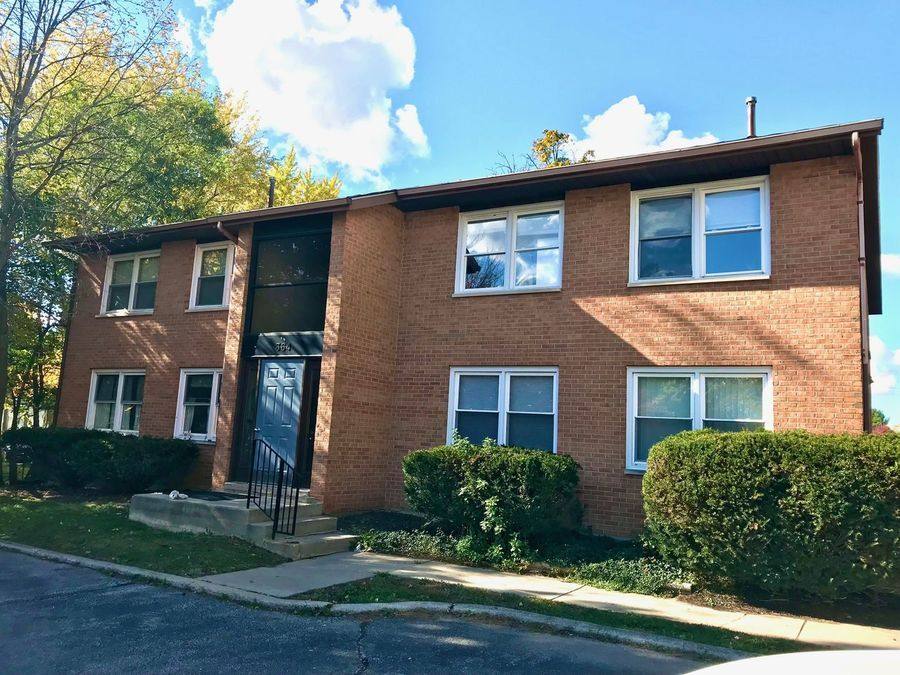 Apartment for rent at 362 Mayfield Ave #D, Valparaiso, IN 46383