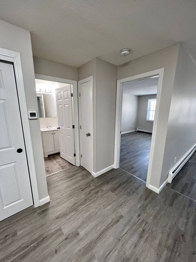 Apartment for rent at 90 Ridgewood Lane, Gardner, MA 01440