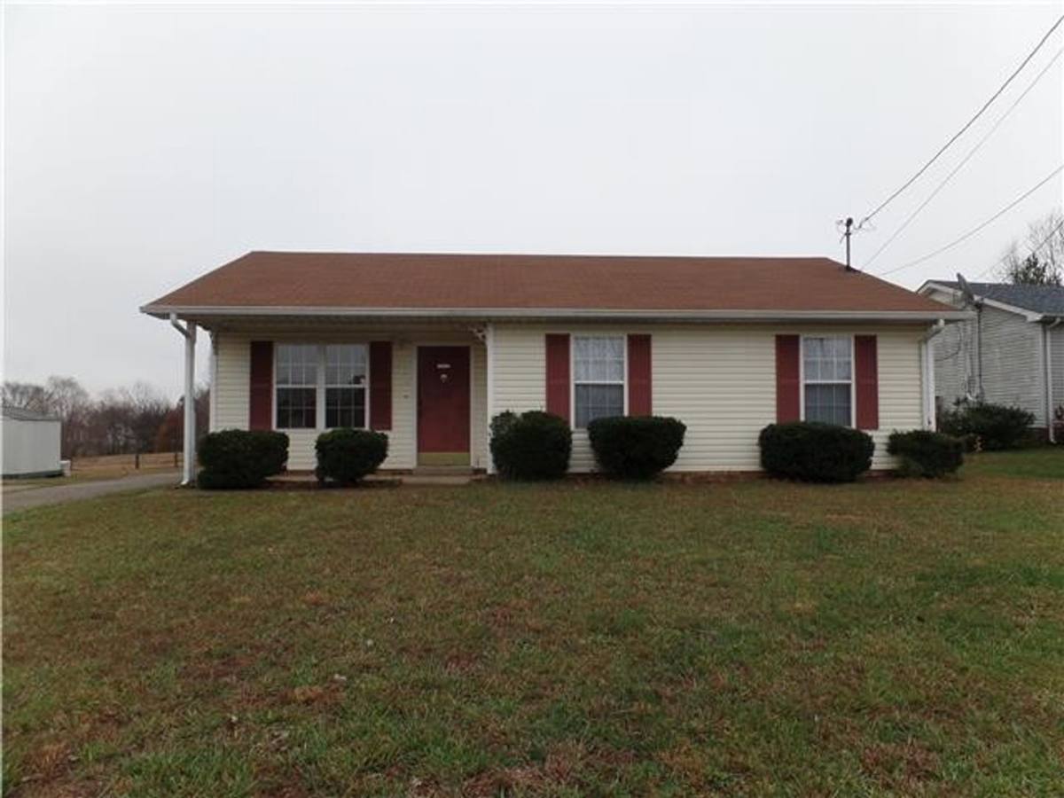 House for rent at 317 Ashley St, Oak Grove, KY 42262