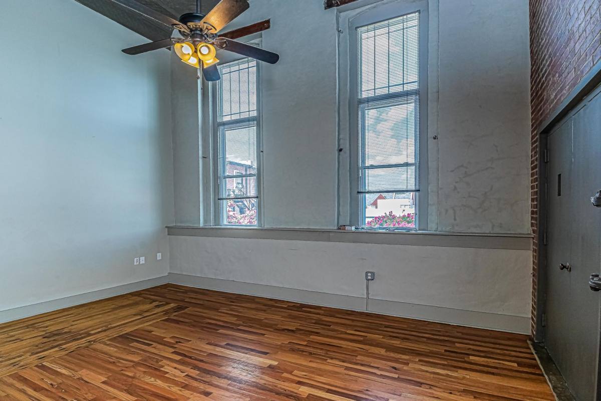 Apartment for rent at 215-I Nash St, Wilson, NC 27893