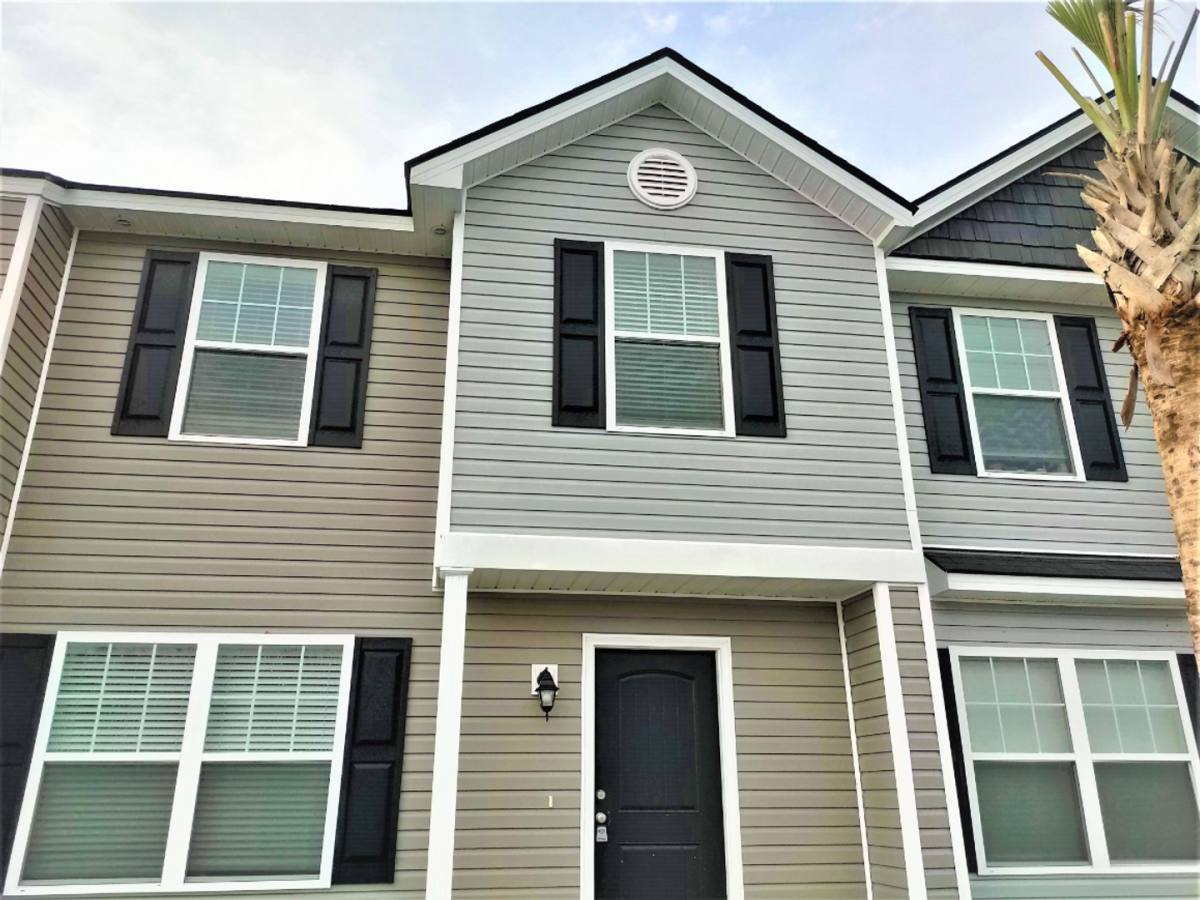 Townhouse for rent at 7 St Augustine Way, Port Wentworth, GA 31407