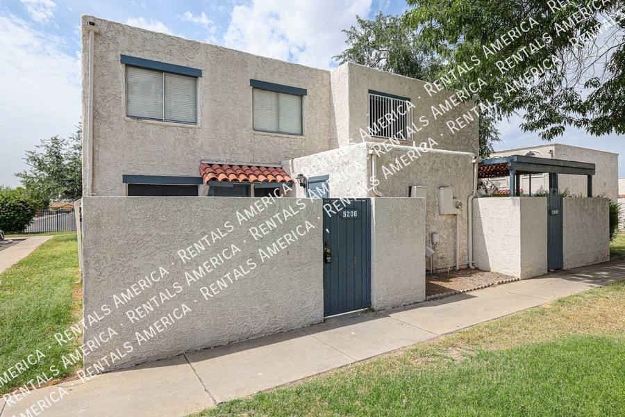 Townhouse for rent at 5206 N 42nd Dr, Phoenix, AZ 85019