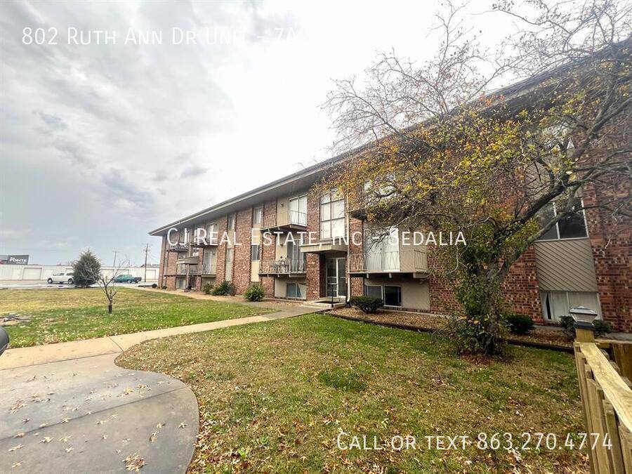 Apartment for rent at 802 Ruth Ann Dr #7A, Sedalia, MO 65301