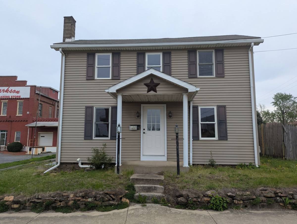 House for rent at 219 Main St, Williamsport, PA 17702
