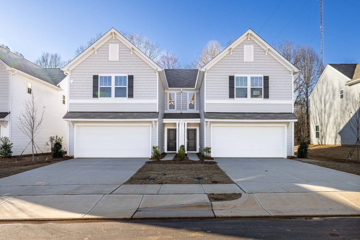 Townhouse for rent at 119 Lorcan Lane, Statesville, NC 28625