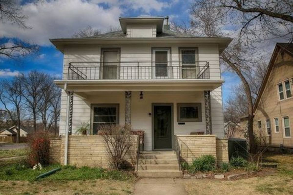 House for rent at 630 Moro St, Manhattan, KS 66502