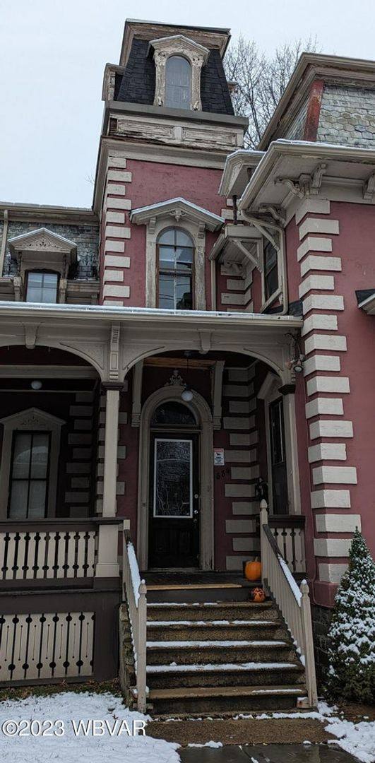 Apartment for rent at 334 Campbell St, Williamsport, PA 17701