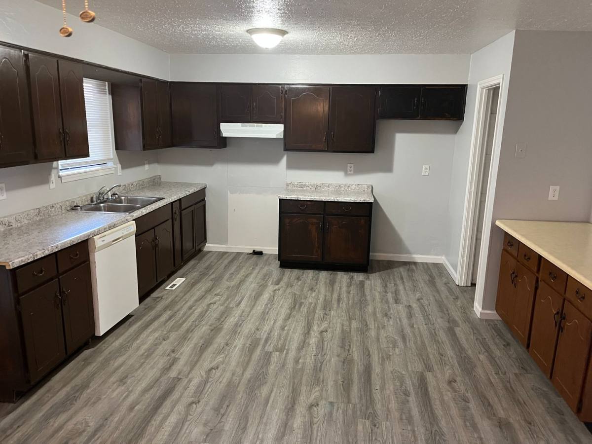 Townhouse for rent at 2726 Pioneer Court, Radcliff, KY 40160