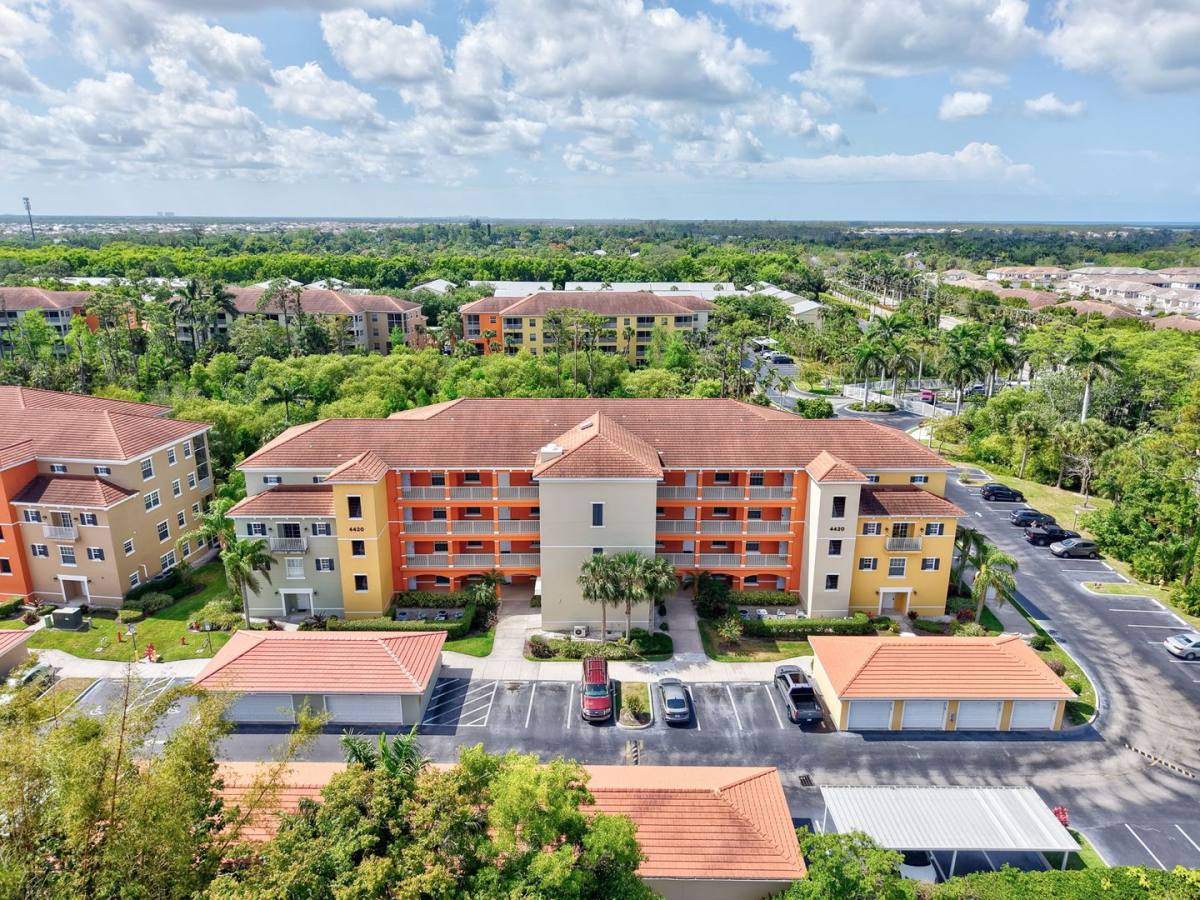 Condo for rent at 4420 Botanical Place #102, Naples, FL 34112