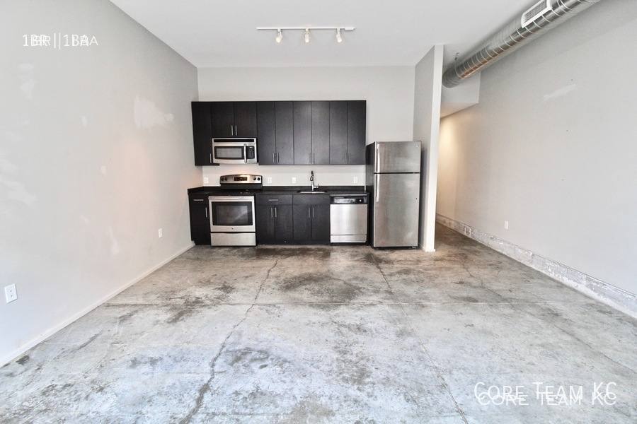 Apartment for rent at 2903 Gillham Rd #109, Kansas City, MO 64108